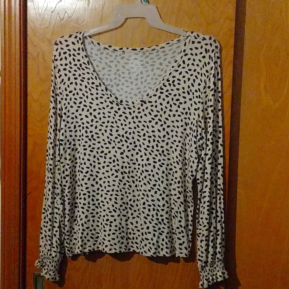 Maurices long sleeve tan and black shirt.